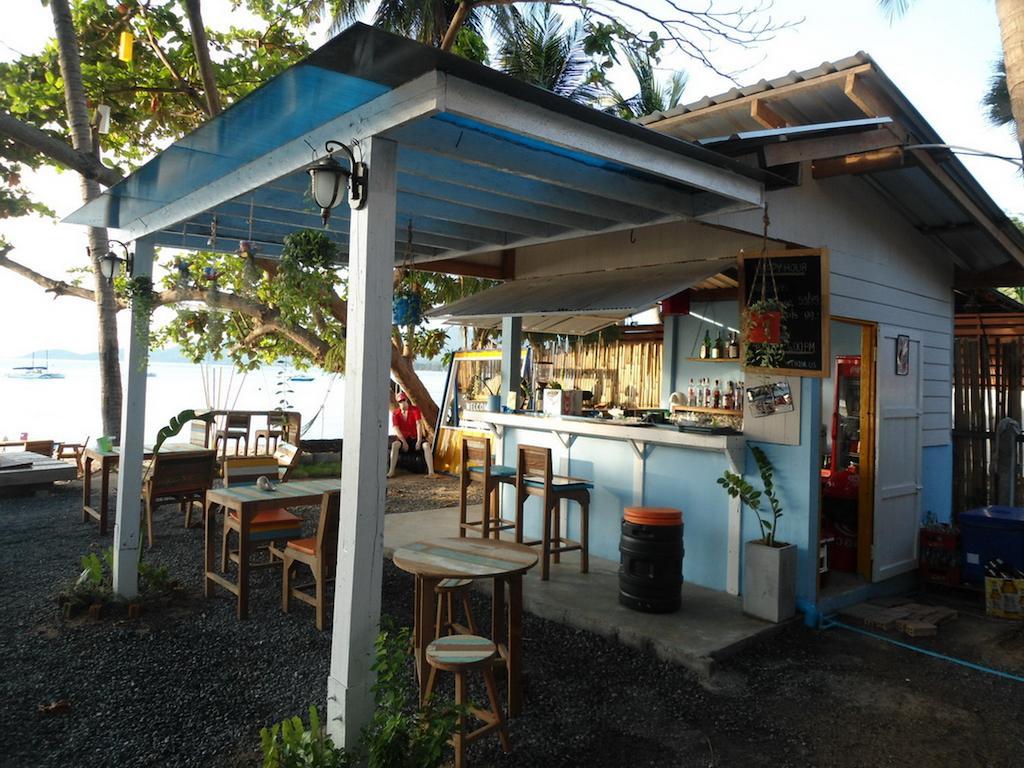 Хостел Think & Retro Cafe Lipa Noi Samui Екстер'єр фото